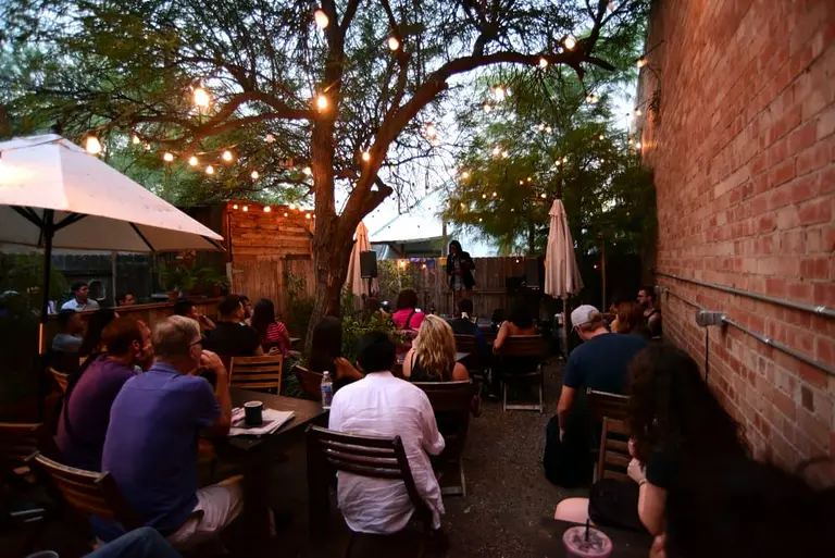 【D30302】the Fourth Avenue Cafe Café Passe - Tucson's Historic Fourth Avenue