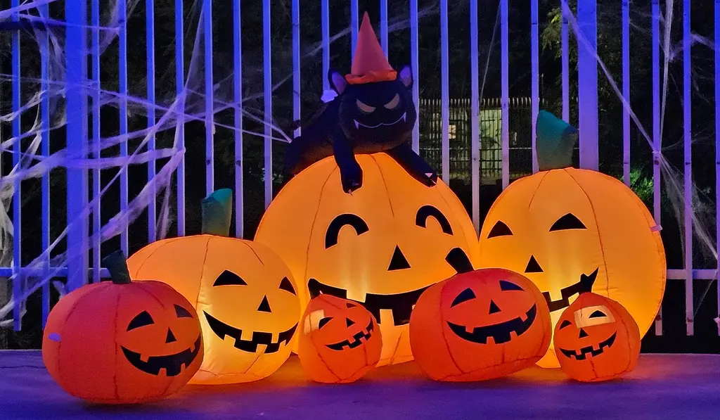Trick-Or-Treat the Avenue – Tucson's Historic Fourth Avenue